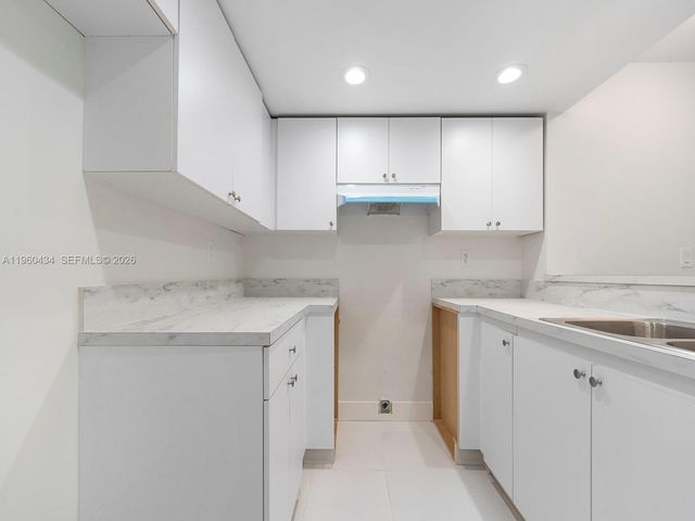 1750 NW 27th Ave 0, Miami, FL 33125