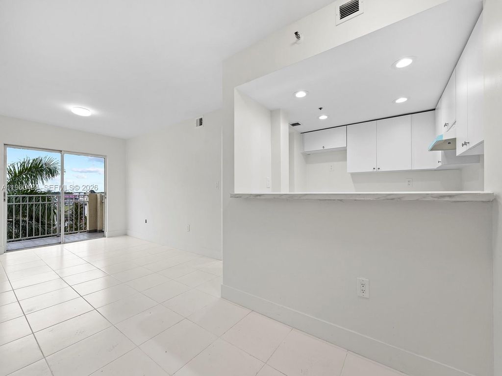 1750 NW 27th Ave 0, Miami, FL 33125