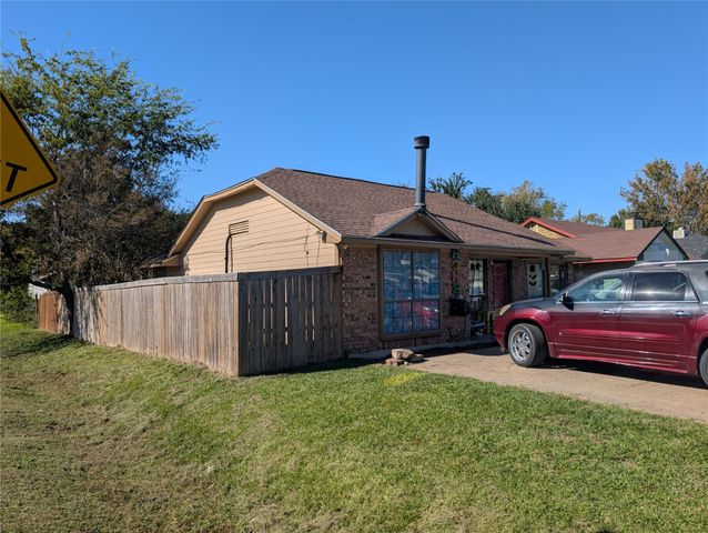 101 Colt Circle, Gun Barrel City, TX 75156