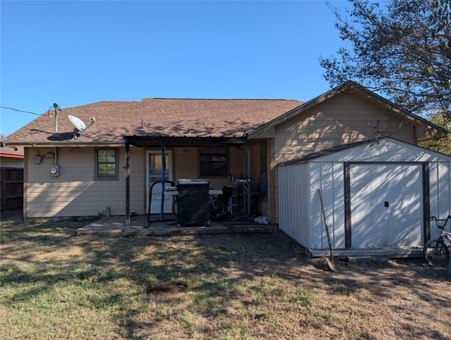 101 Colt Circle, Gun Barrel City, TX 75156