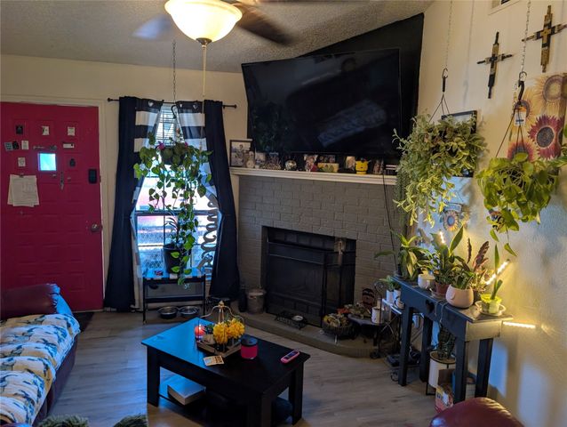 101 Colt Circle, Gun Barrel City, TX 75156