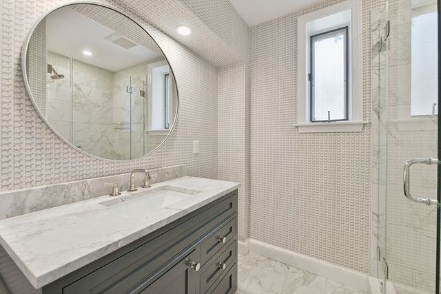89 Revere St, Boston, MA 02114
