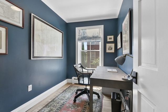 89 Revere St, Boston, MA 02114