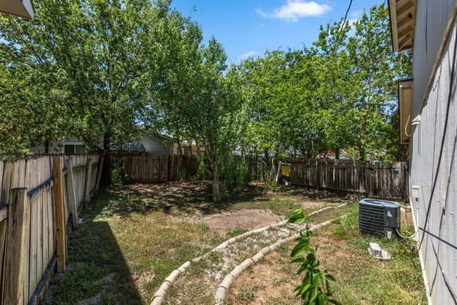 1001 Tamra CV, Round Rock, TX 78681