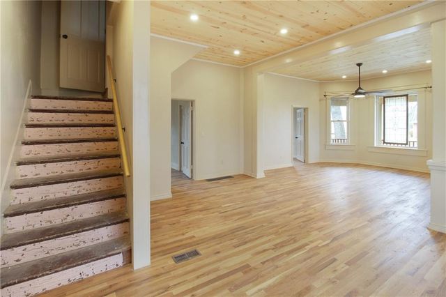 1000 Briggs Avenue, Parsons, KS 67357