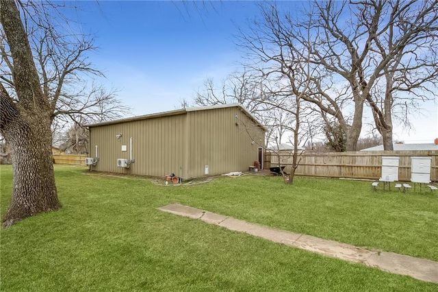1000 Briggs Avenue, Parsons, KS 67357
