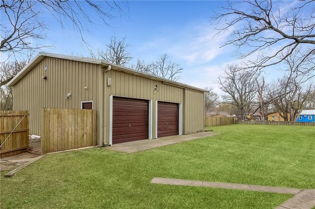 1000 Briggs Avenue, Parsons, KS 67357
