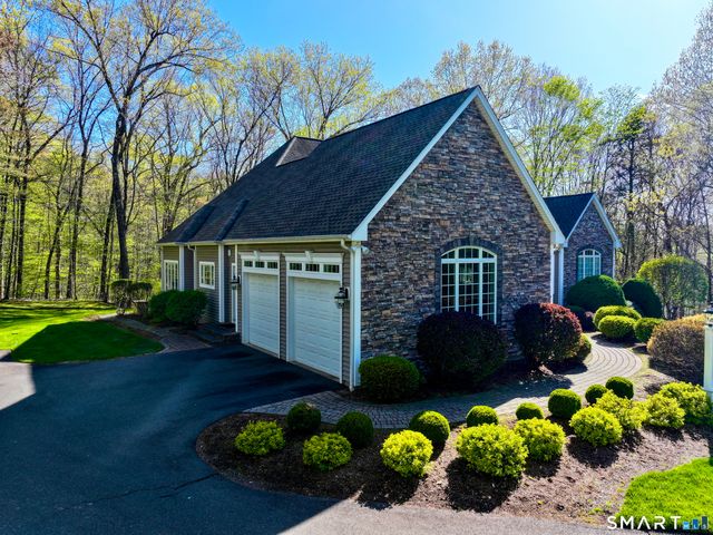 37 Hanover Fields Road, Glastonbury, CT 06033