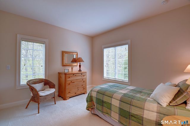 37 Hanover Fields Road, Glastonbury, CT 06033