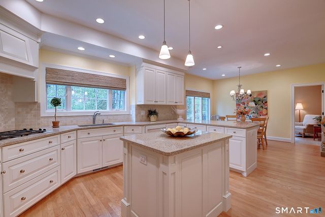 37 Hanover Fields Road, Glastonbury, CT 06033
