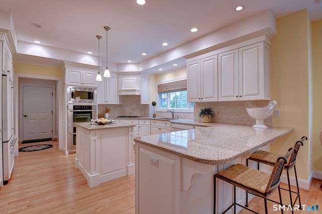37 Hanover Fields Road, Glastonbury, CT 06033