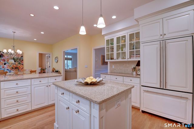 37 Hanover Fields Road, Glastonbury, CT 06033