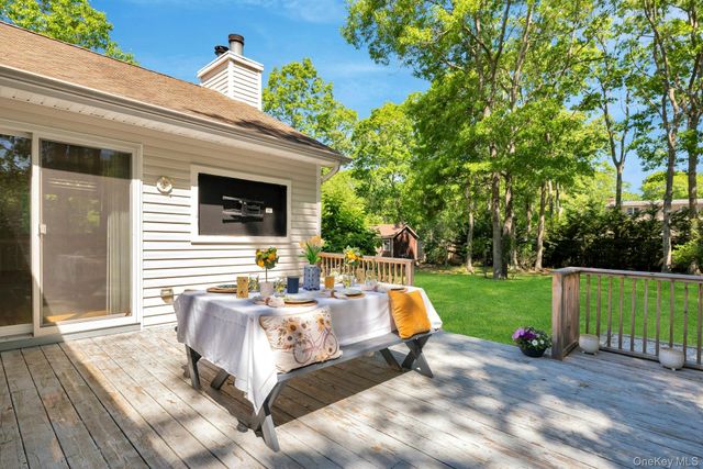 46 Sherwood Road, Hampton Bays, NY 11946