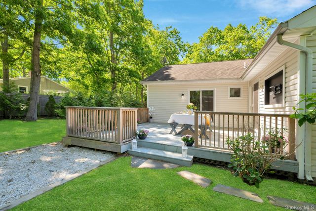 46 Sherwood Road, Hampton Bays, NY 11946