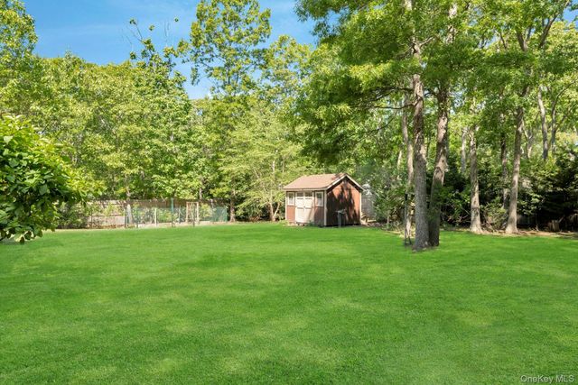 46 Sherwood Road, Hampton Bays, NY 11946