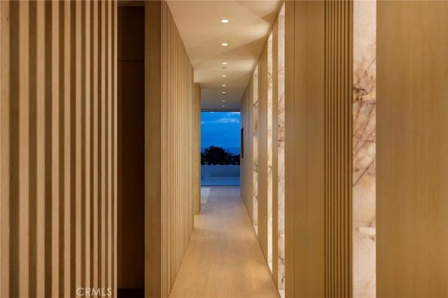 2519 Harbor View Drive, Corona Del Mar, CA 92625