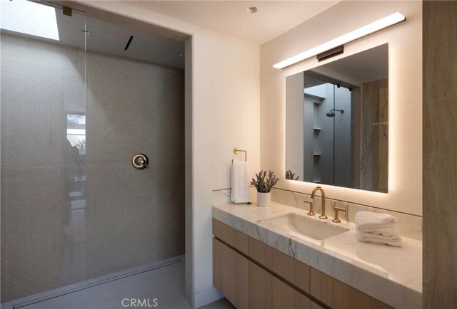 2519 Harbor View Drive, Corona Del Mar, CA 92625