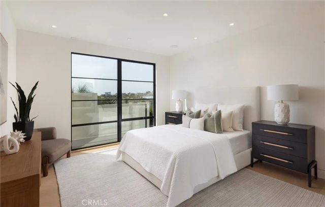 2519 Harbor View Drive, Corona Del Mar, CA 92625