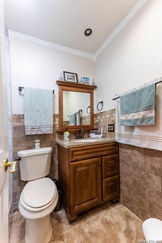 201 Crosswood, Universal City, TX 78148