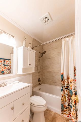 201 Crosswood, Universal City, TX 78148