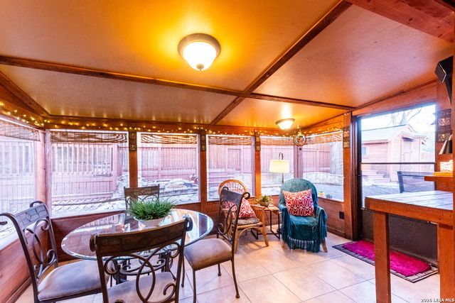 201 Crosswood, Universal City, TX 78148