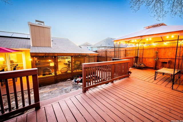 201 Crosswood, Universal City, TX 78148