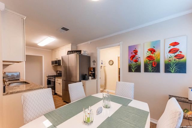 201 Crosswood, Universal City, TX 78148