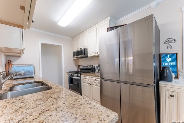 201 Crosswood, Universal City, TX 78148