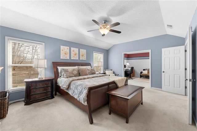 8041 Acuff Lane, Lenexa, KS 66215