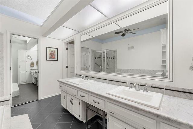 8041 Acuff Lane, Lenexa, KS 66215