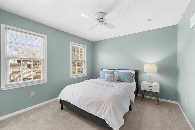 8041 Acuff Lane, Lenexa, KS 66215