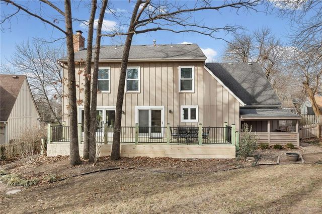 8041 Acuff Lane, Lenexa, KS 66215