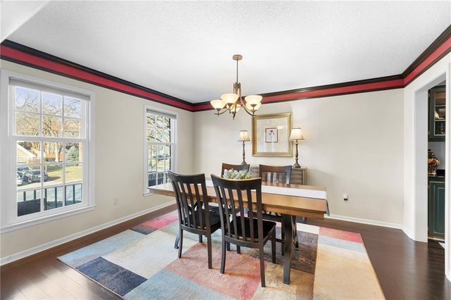 8041 Acuff Lane, Lenexa, KS 66215