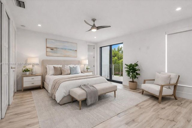 3800 Crayton Road, Naples, FL 34103