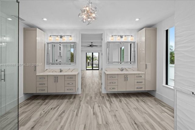 3800 Crayton Road, Naples, FL 34103