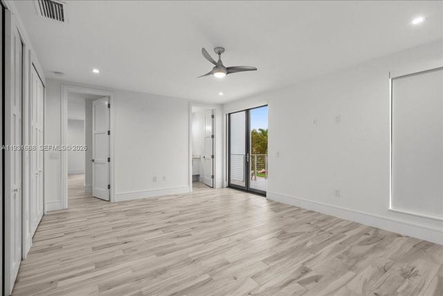 3800 Crayton Road, Naples, FL 34103