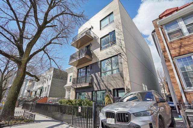1009 Hancock Street 2R, Brooklyn, NY 11221
