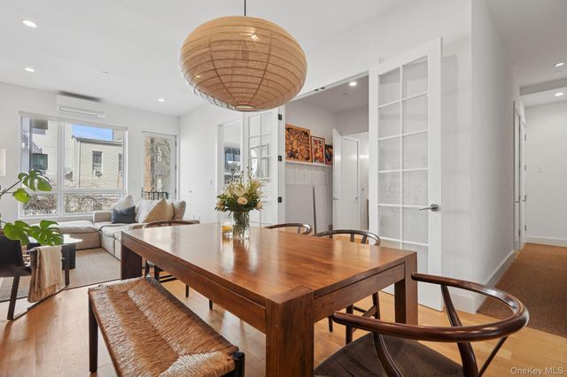 1009 Hancock Street 2R, Brooklyn, NY 11221