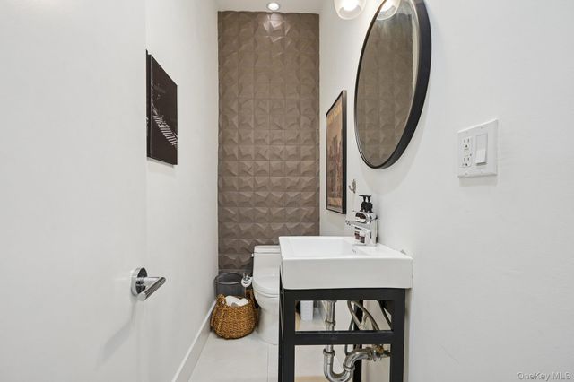1009 Hancock Street 2R, Brooklyn, NY 11221