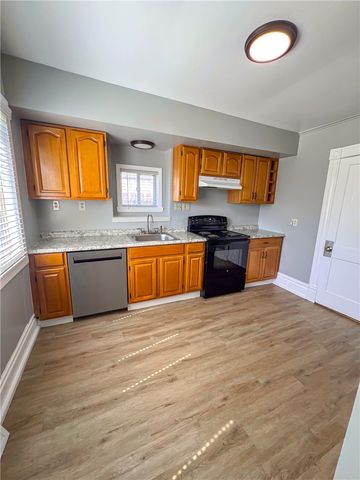 615 Broad St, City Of Washington, PA 15301
