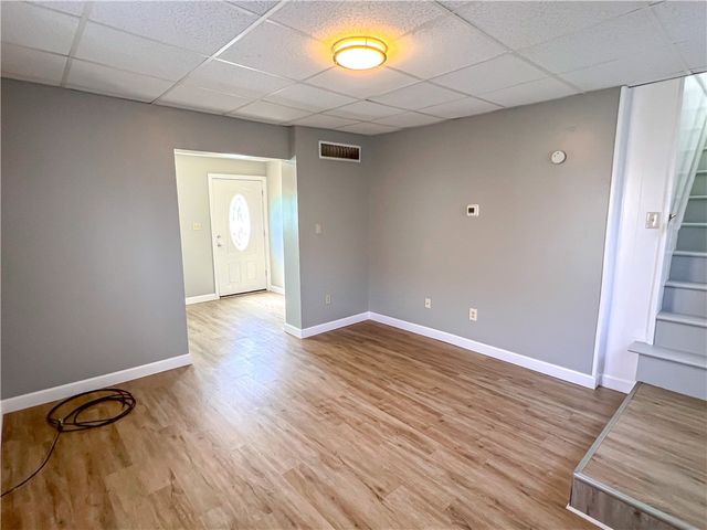 615 Broad St, City Of Washington, PA 15301