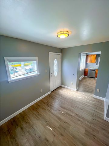 615 Broad St, City Of Washington, PA 15301