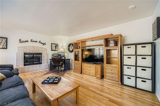 1720 Plata Pico Drive, Las Vegas, NV 89128