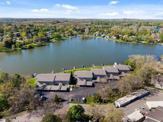 4964 Lake Point Drive, Waterford Twp, MI 48329