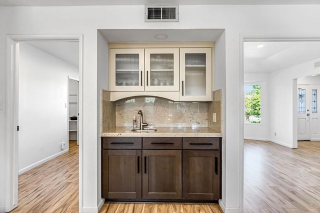 7656 N Hayston Avenue, Fresno, CA 93720