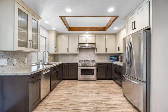 7656 N Hayston Avenue, Fresno, CA 93720