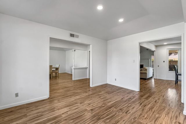 7656 N Hayston Avenue, Fresno, CA 93720