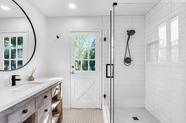 7656 N Hayston Avenue, Fresno, CA 93720