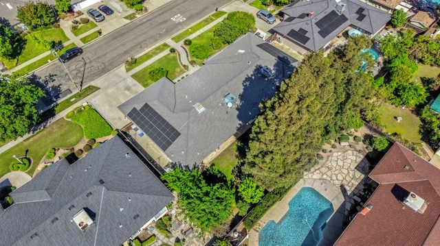 7656 N Hayston Avenue, Fresno, CA 93720