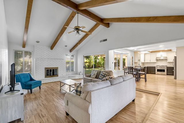 7656 N Hayston Avenue, Fresno, CA 93720